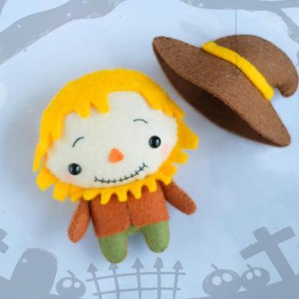 Cute scarecrow felt toy sewing PDF ..