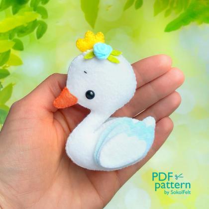 Cute swan princess felt toy PDF and..