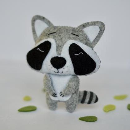 Felt raccoon toy sewing PDF pattern..