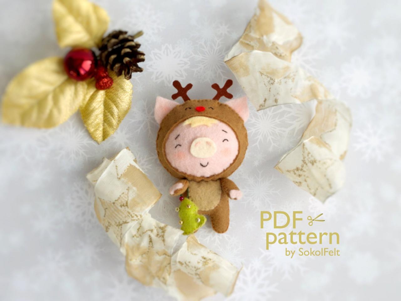 Christmas Pig Toy Sewing Pdf Pattern, Felt Christmas Piglet In A Deer Costume Ornament, Christmas Tree Toy, Baby Crib Mobile Toy