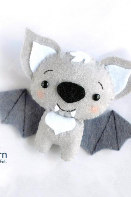 Felt bat toy sewing PDF pattern, DIY Halloween ornament, Felt bat tutorial, felt Halloween toy, handmade gift for Halloween, Vampire pattern