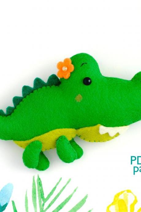 Crocodile felt toy PDF and SVG patterns, Australian wild animals, Woodland animal sewing tutorial